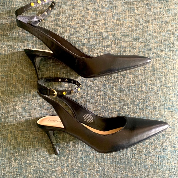 GENUINE LEATHER PUMPS HEELS ANKLE STRAPS GOLD STUDS LIKE NEW 9 1/2 - Picture 1 of 5